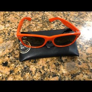 Rayban orange wayfarers were sons some scratches